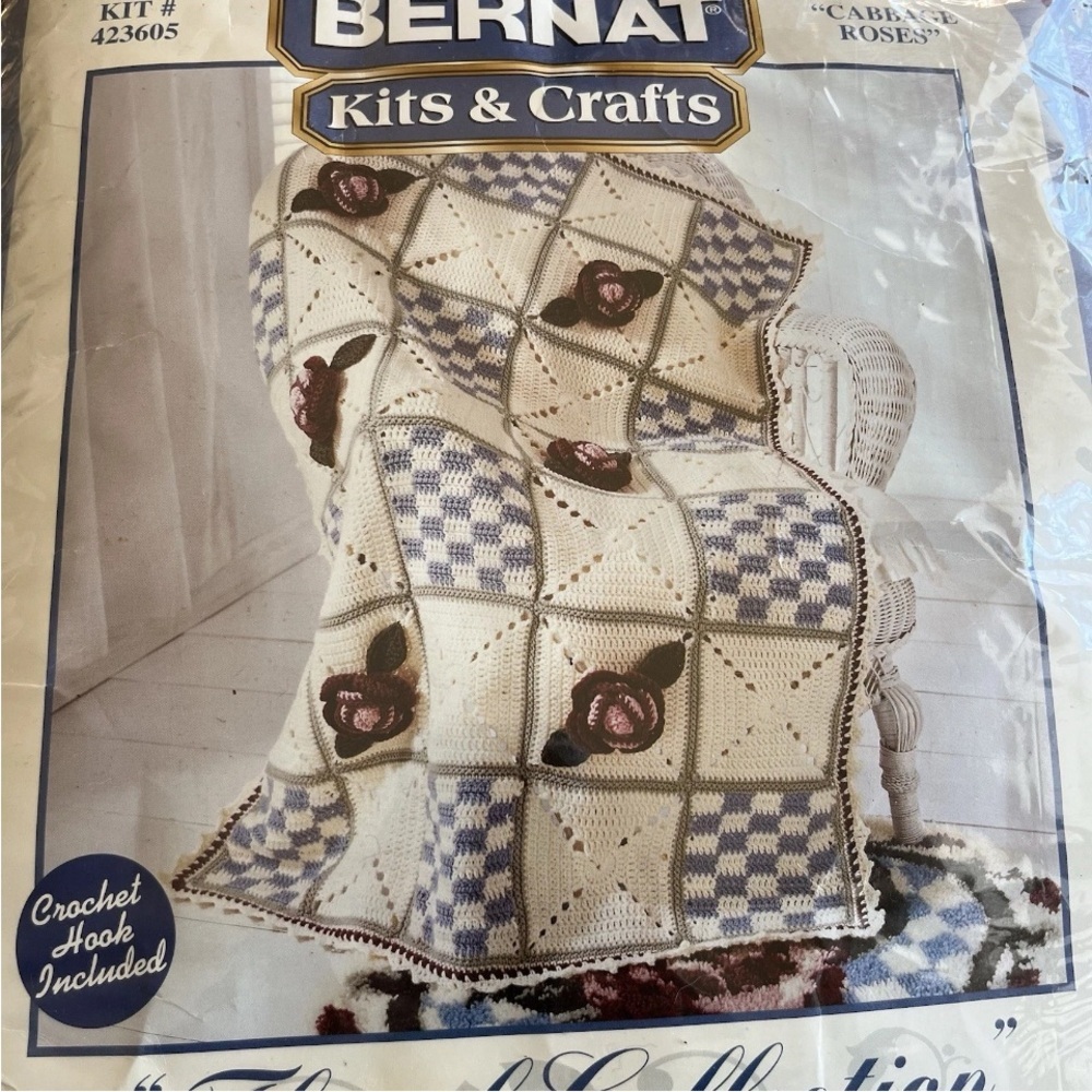 Bernat Kits & Crafts Crochet Afghan Kit Cabbage Roses #423605 42” x 60” New - Picture 8 of 16